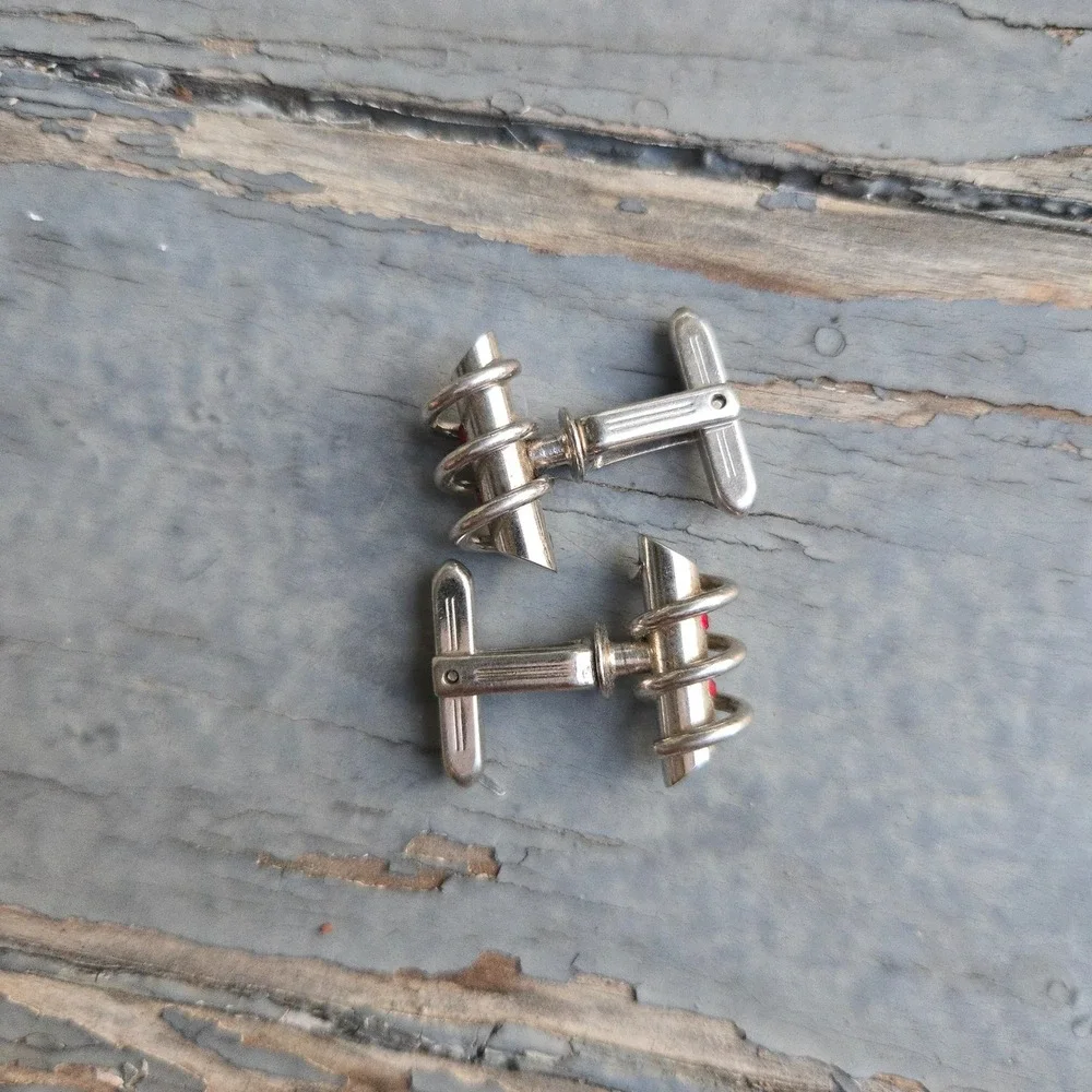 VTG Metal Art Cufflinks Vintage Corkscrew Wine Barware OS Mens Silver Red Spiral